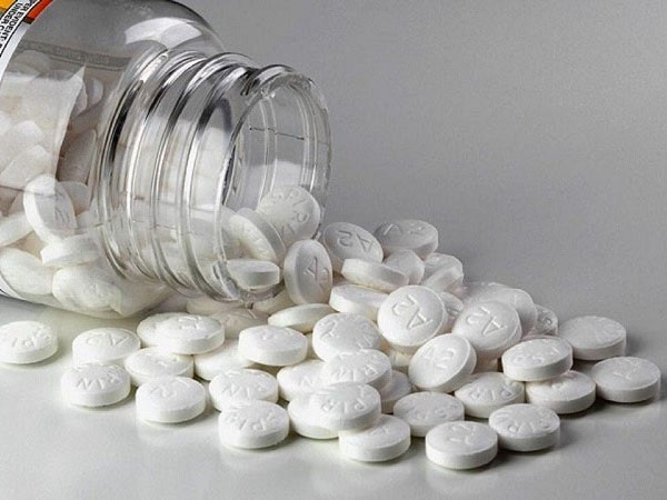 spirin thuộc nhóm thuốc chống viêm không steroid, viết tắt là NSAID