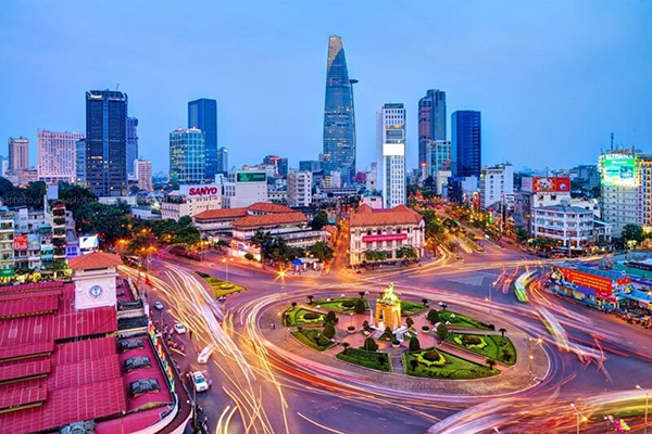 Đô thị hóa được hiểu là quá trình kinh tế- xã hội biểu hiện của nó là sự tăng nhanh về số lượng và quy mô của cư dân đô thị