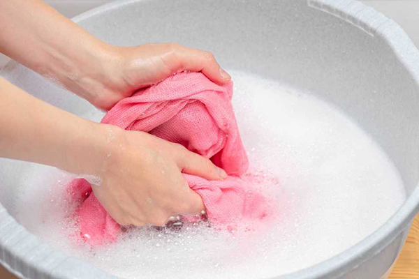 Cách giặt khăn xô bằng tay