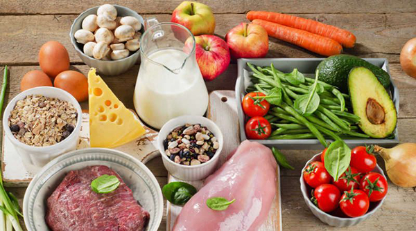Tuyệt đối không nên kết hợp sữa chua uống với các thực phẩm dầu mỡ vì hậu quả có thể dẫn đến ung thư