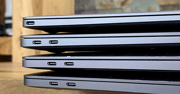 Các cổng Thunderbolt 3 cùng hoạt động bình thường khi kết nối với cáp USB-C chính hãng