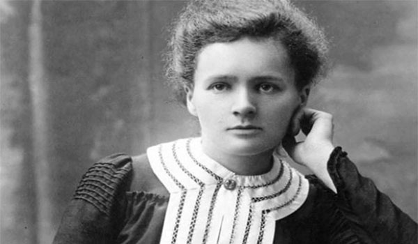 Chân dung nhà bác học Marie Curie