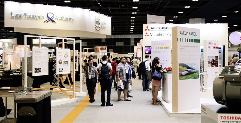 Event/ Exhibition tour (Du lịch sự kiện triển lãm)