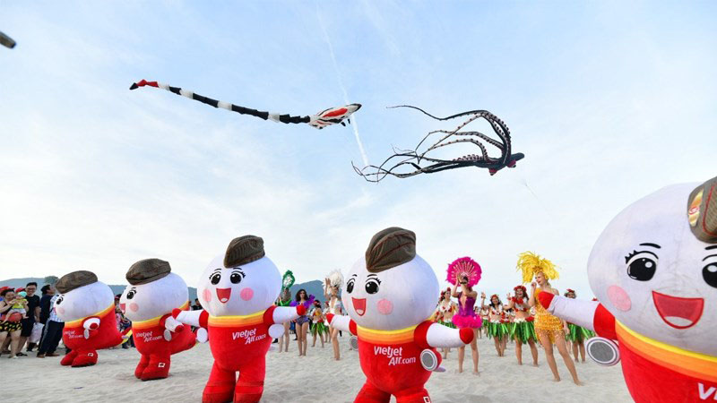 Mascot xuất hiện ở nhiều sự kiện ngoài trời