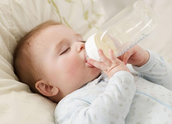 Sữa non không chỉ dành cho trẻ sơ sinh mà cả người lớn cũng có thể sử dụng