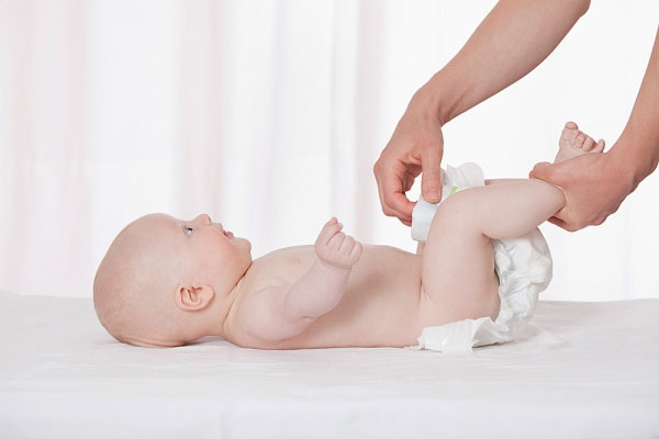 Tã dán phù hợp sử dụng cho các bé dưới 6 tháng tuổi