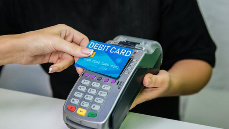 Các đặc điểm và chức năng của thẻ ghi nợ