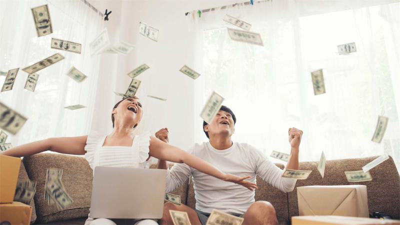 Những lưu ý dùng thẻ tín dụng an toàn, không "dính bẫy" tài chính