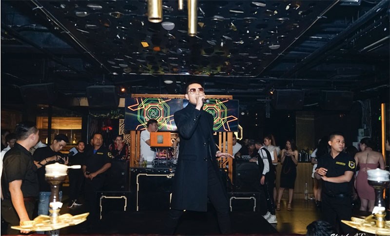 LUX Sky Lounge