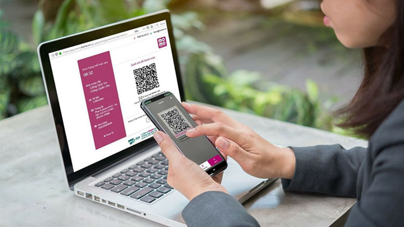 Thanh toán dư nợ qua ứng dụng ví điện tử 