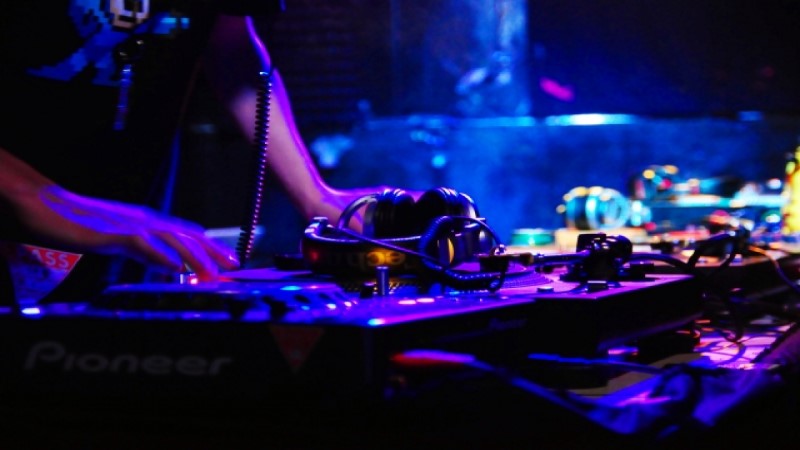 Thu nhập của nghề DJ