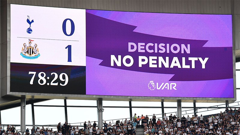 Tình huống VAR không công nhân penalty
