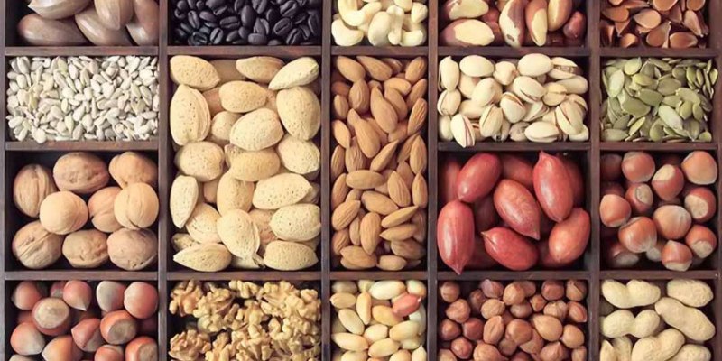 Các loại hạt cũng chứa nhiều axit folic