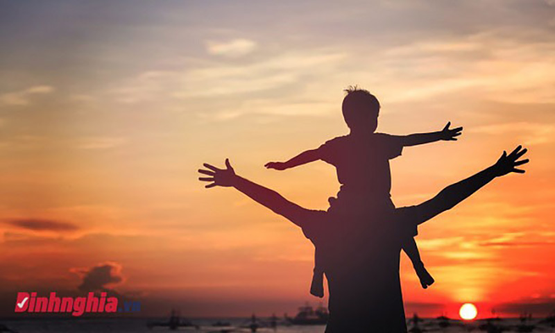 Cảm nhận khổ cuối bài nói với con của Y Phương
