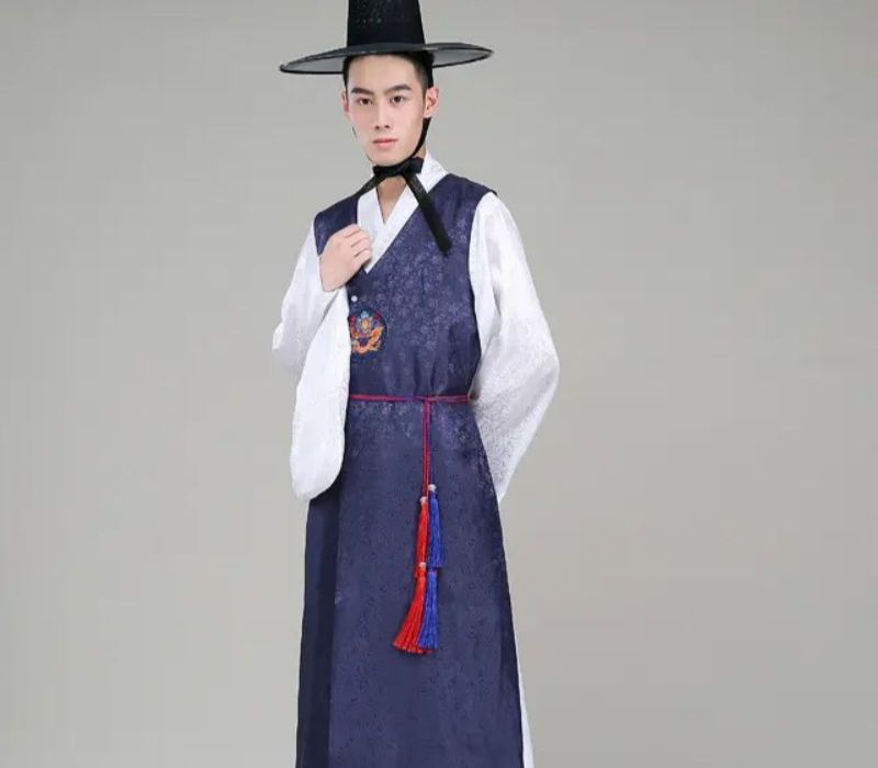 Hanbok nam