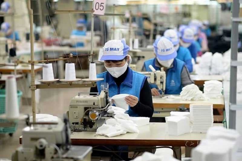 Mối quan hệ biện chứng giữa lực lượng sản xuất và quan hệ sản xuất