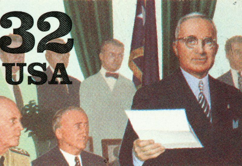 Harry S. Truman Tổng thống thứ 33 của Hoa Kỳ nhiệm kỳ 1945 - 1953