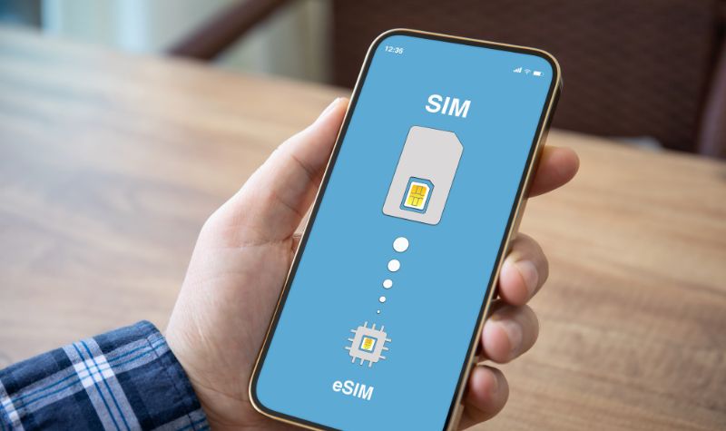 Có thể lưu trữ nhiều eSIM trong thiết bị
