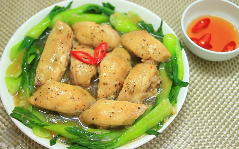 Gà hấp cải thìa