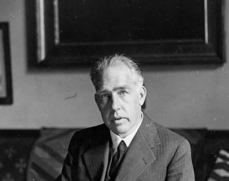 Niels Bohr (1885 – 1962)