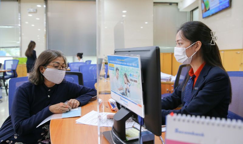 Kiểm tra trực tiếp số dư khả dụng tại quầy giao dịch