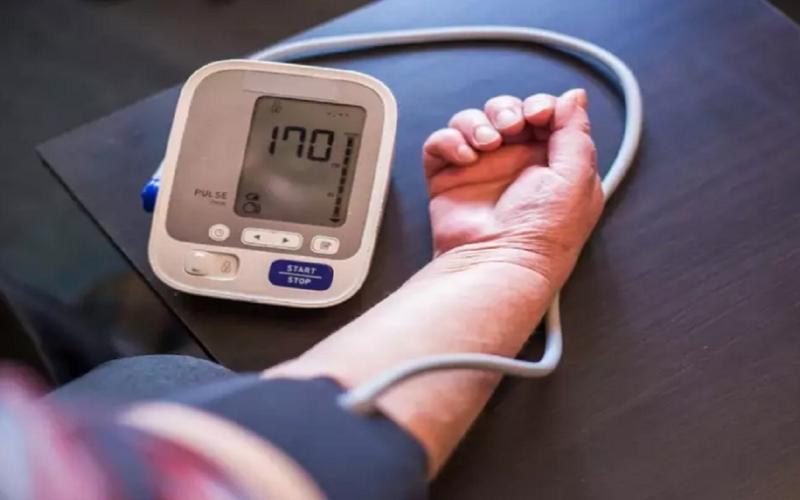 Những đối tượng có tiền sử bệnh huyết áp cần đặc biệt lưu ý