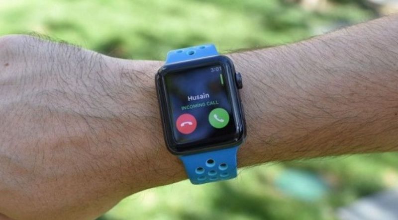 Bạn có thể gọi điện, nhắn tin dễ dàng bằng Apple Watch Bạn có thể gọi điện, nhắn tin dễ dàng bằng Apple Watch