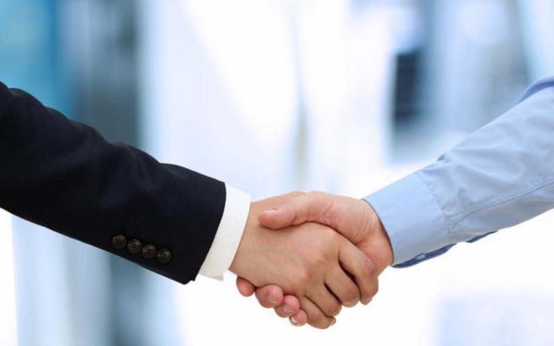 Đừng nên quanh quẩn với những mối quan hệ vốn có
