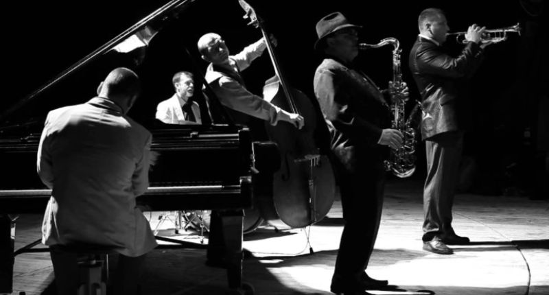 Jazz góp phần xóa bỏ rào cản phân biệt chủng tộc Jazz góp phần xóa bỏ rào cản phân biệt chủng tộc