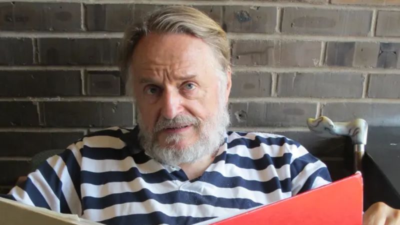 John Horton Conway có nhiều đóng góp về lý thuyết số và hình học
