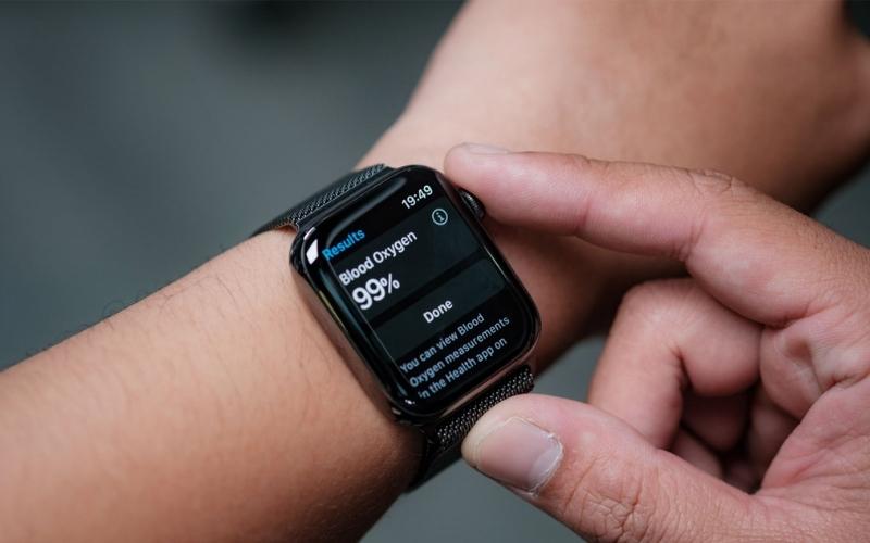Kiểm soát sức khỏe trên Apple Watch Series 8