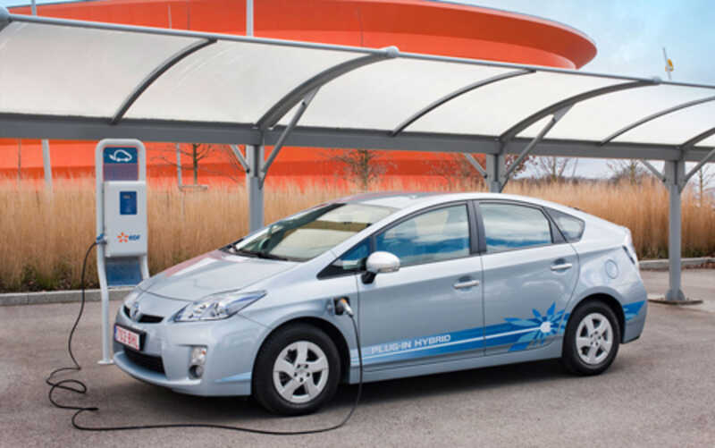 Plug-in hybrid (PHEV)