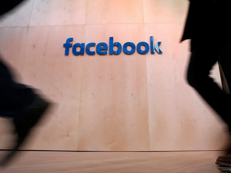 Scam bằng cách hack tài khoản facebook
