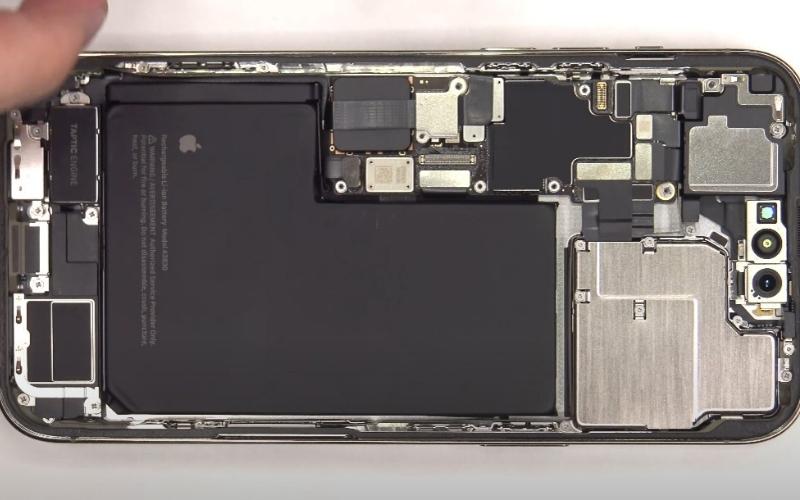 Pin iPhone 14 Plus