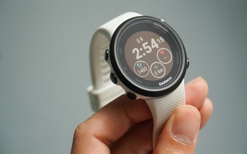 Đồng hồ thông minh Garmin Swim 2 dây silicone trắng