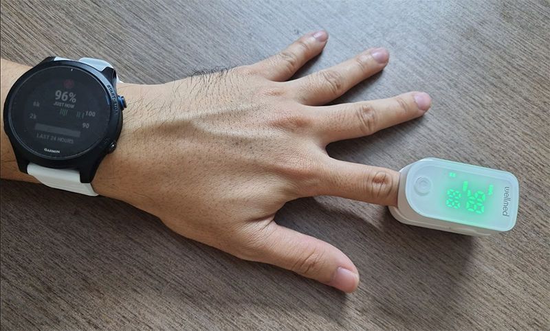Người dùng có thể sử dụng tính năng Pulse Ox ở bất kỳ đâu Người dùng có thể sử dụng tính năng Pulse Ox ở bất kỳ đâu