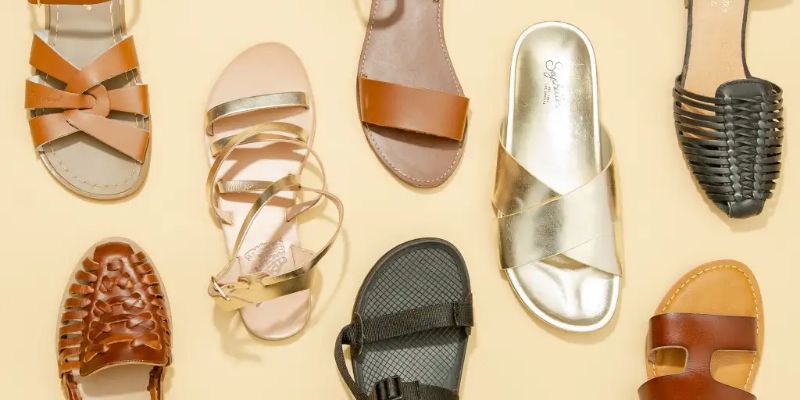 Sandal hợp với mọi thể loại thời trang khác nhau Sandal hợp với mọi thể loại thời trang khác nhau