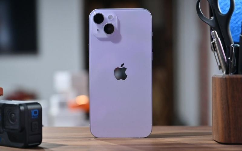 iPhone 14 vẫn giữ nguyên thiết kế như người tiền nhiệm