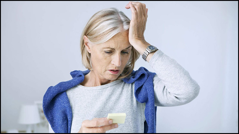 Triệu chứng hay bắt gặp nhất của bệnh Alzheimer đó là đãng trí