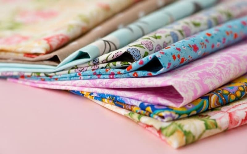 Vải viscose có giá thành khá rẻ