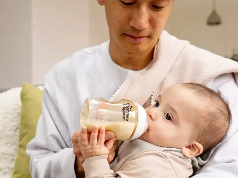 Bình sữa Tommee Tippee