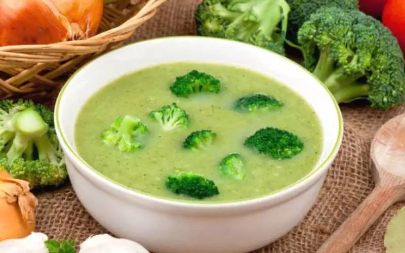 Bột ăn dặm pha sữa mẹ kèm thịt bê súp lơ xanh bỏ lò