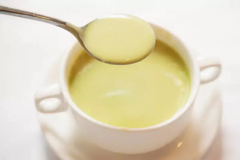 Nhiều ý kiến không nên cho con ăn bột