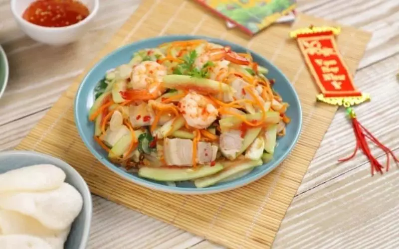 Salad từ vỏ dưa hấu