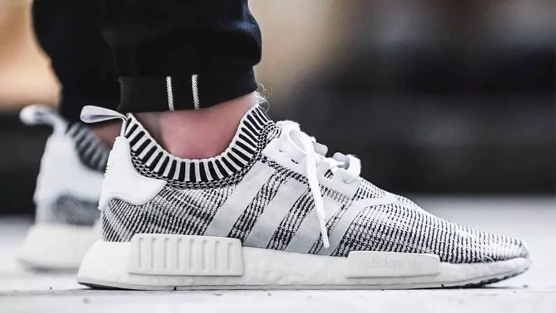 adidas NMD Oreo là một đôi giày adidas NMD phổ biến khác bên cạnh Ultra Boost