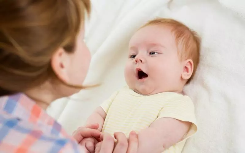 Đối với trẻ bú ngoài hoàn toàn
