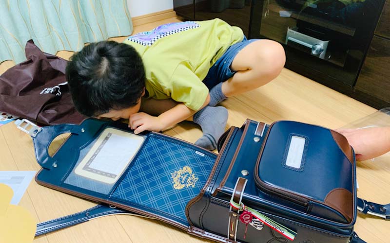 Ưu và nhược điểm của balo chống gù