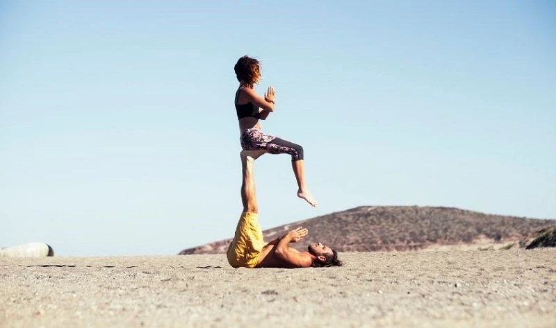 Tư thế Throne Pose (Tư thế ngai vàng)