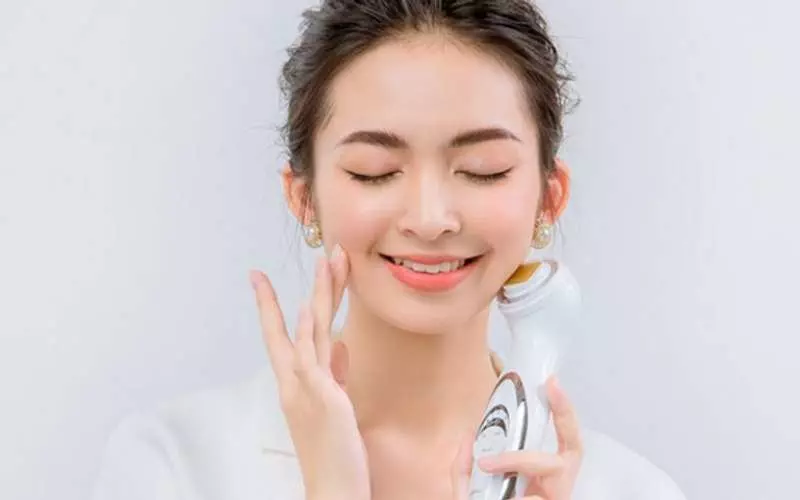 Máy đẩy tinh chất