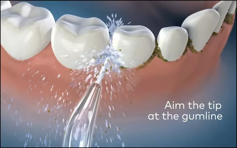 Từ từ di chuyển phần đầu tăm